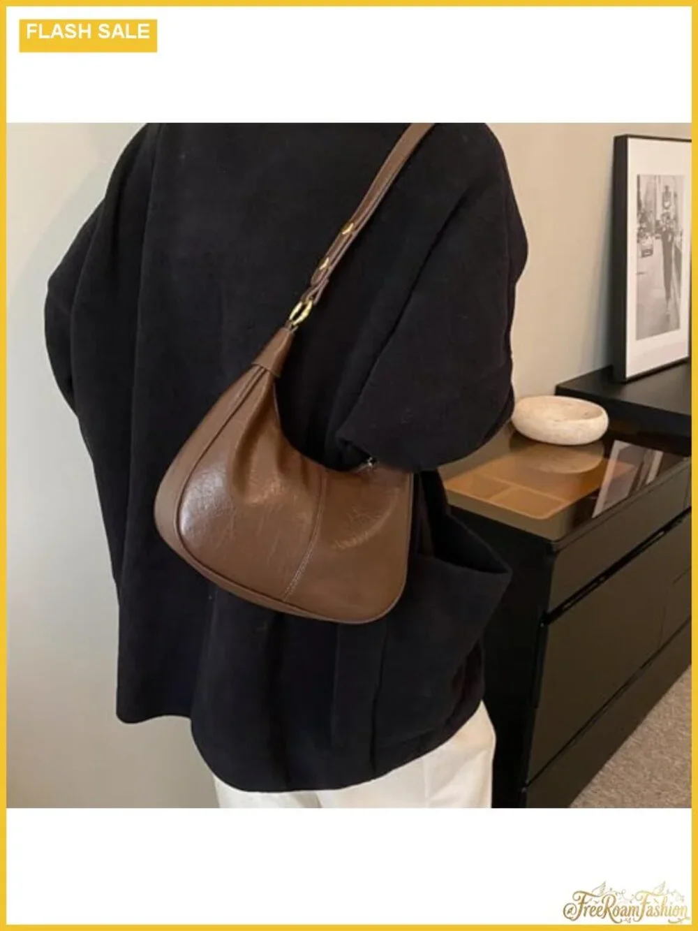 Small Hobo Purse for Women Retro Crescent Shoulder Bag Vegan Leather